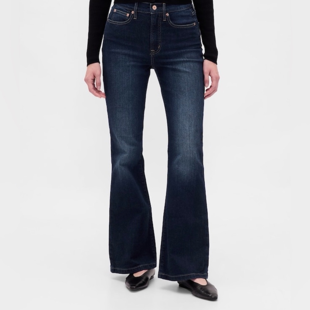 GAP Women’s Tall high rise 70s flare